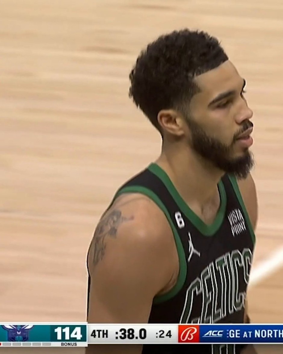 赛场均助攻 赛场均助攻