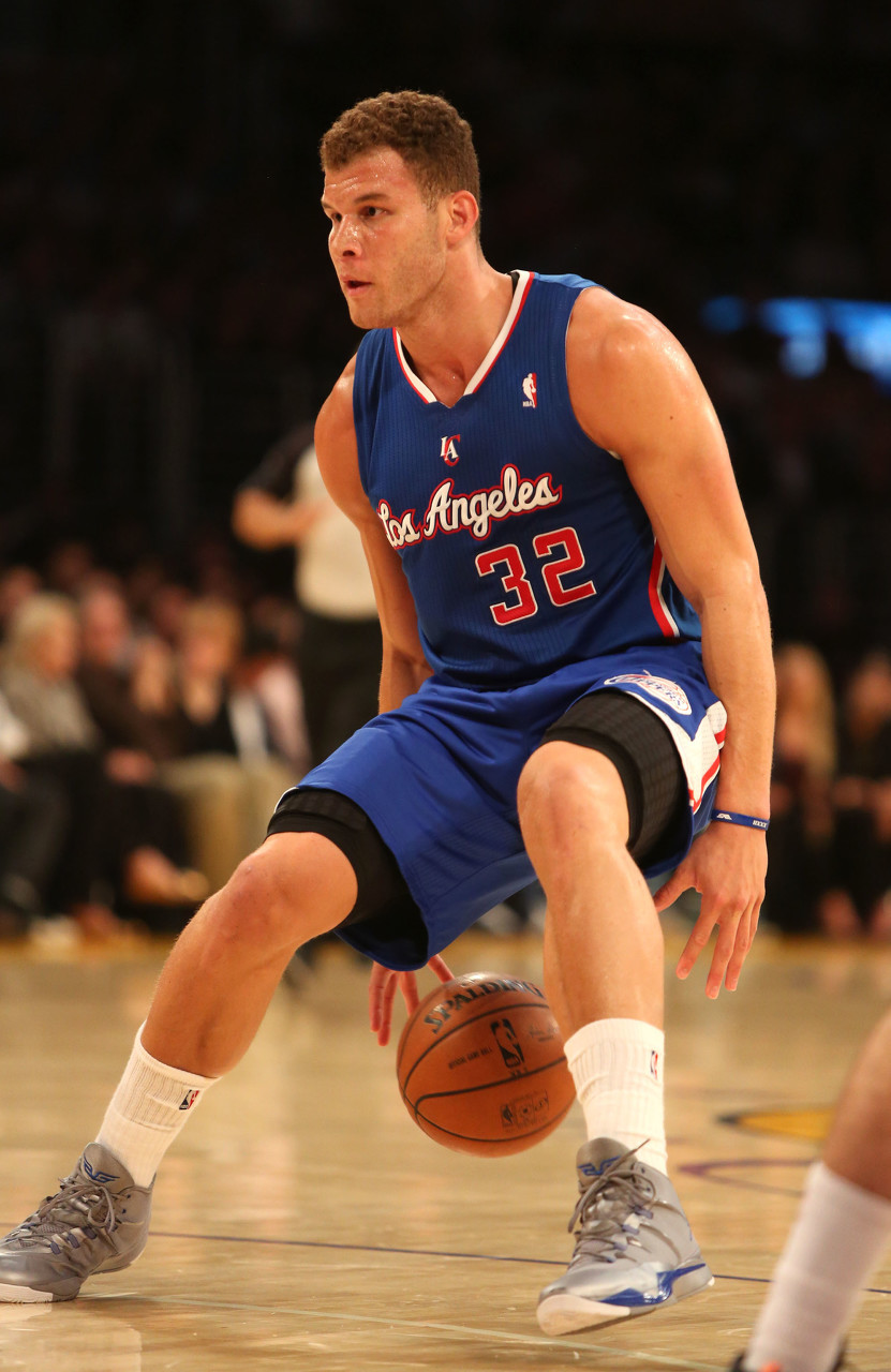 主队前锋在 主队前锋在